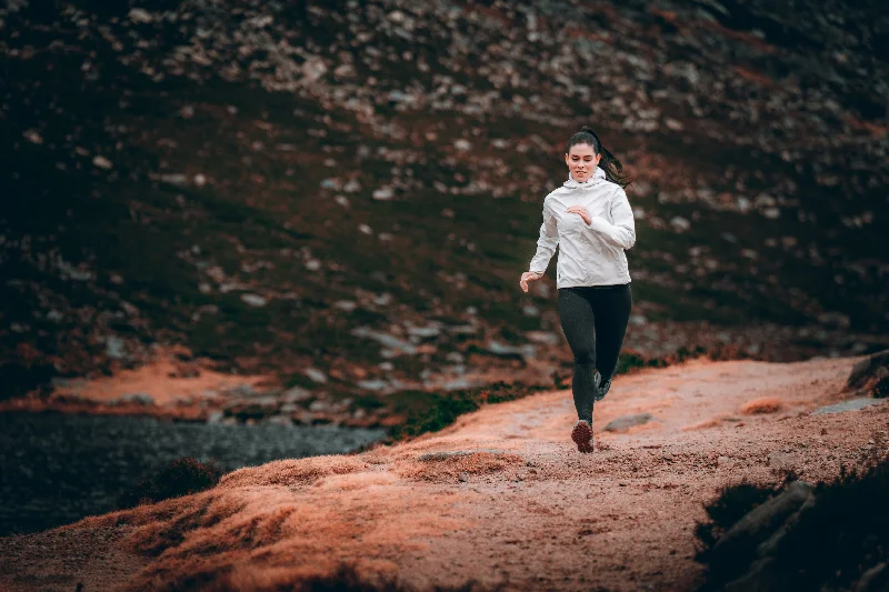 Ultralite - Women's Running Jacket - White Striped Floral Plaid