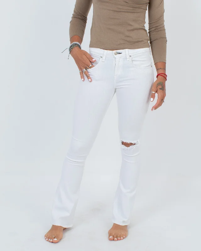 White Flared Jeans Stylish Relaxed Fit Skinny Jeans