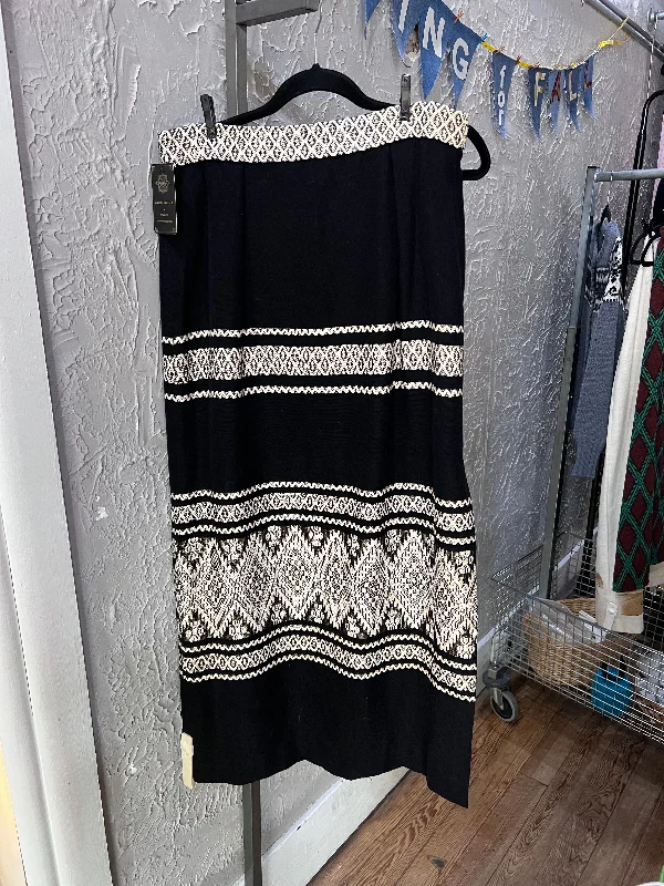 70s Lanza Mex Blk/White Woven Maxi Skirt     W30 as is denim skirt classic